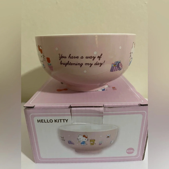 Hello Kitty Dessert/Snack Ceramic Bowl - Picture 3 of 9